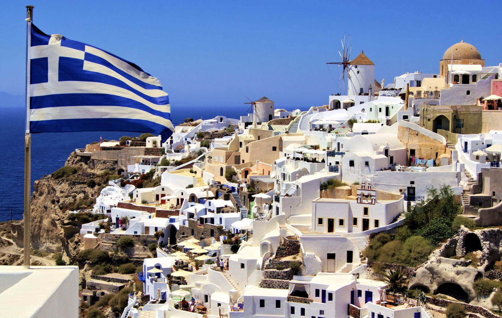 Arquitetura clássica de Atenas na Grécia representando a herança familiar e o direito ao passaporte europeu.